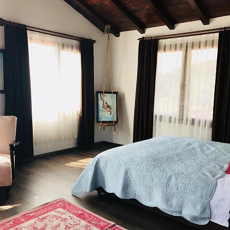 Sanatbahçem Otel *