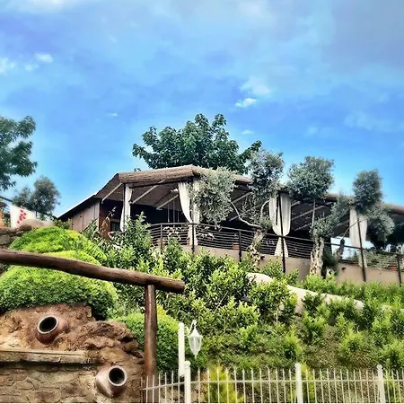 Sanatbahçem Otel İzmir